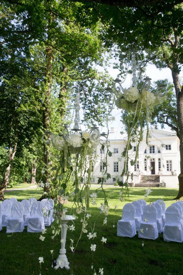 Saku Mois & Saku Manor Hotel Exterior photo